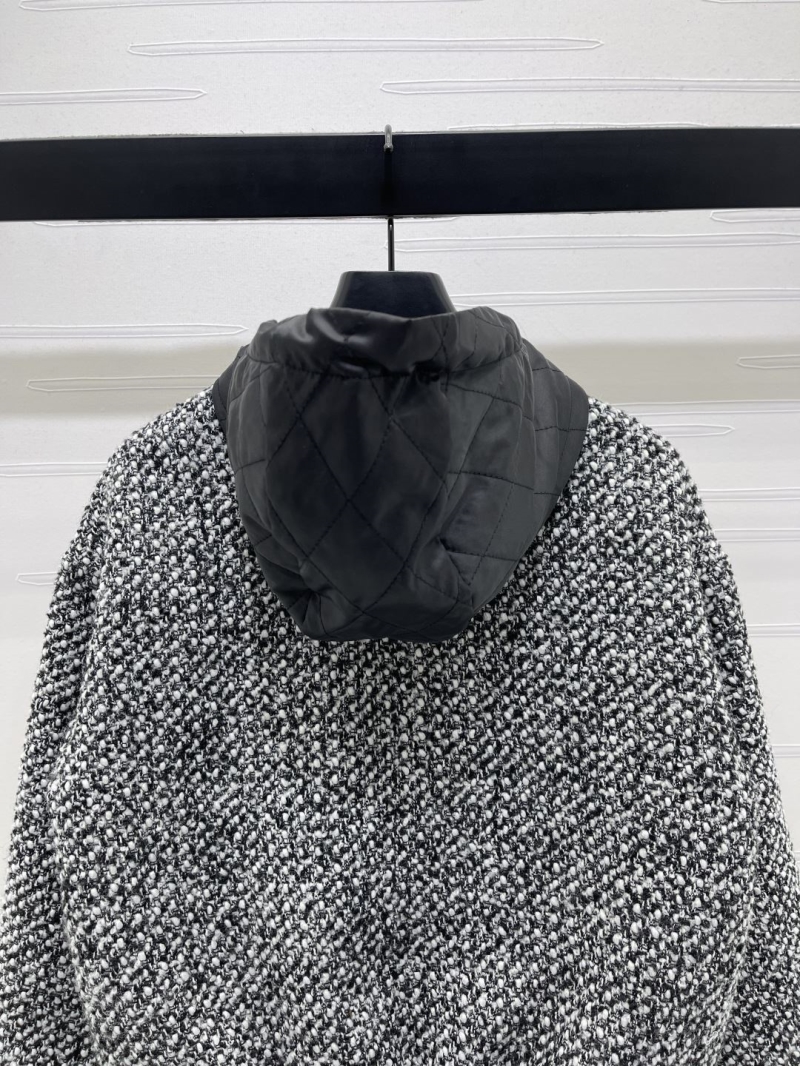 l0vis Vvtt0n outwear